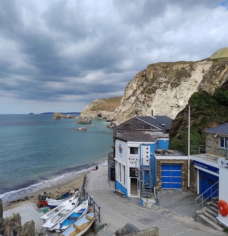 Trevaunance Cove Cafe, St Agnes