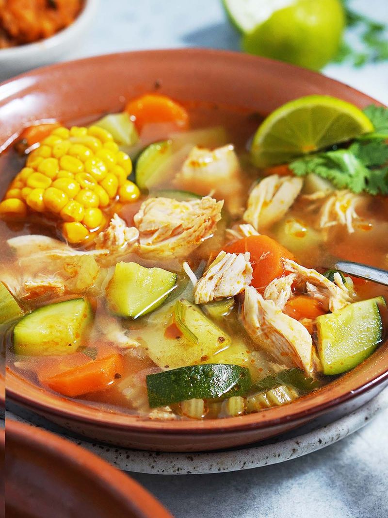 Caldo de Pollo