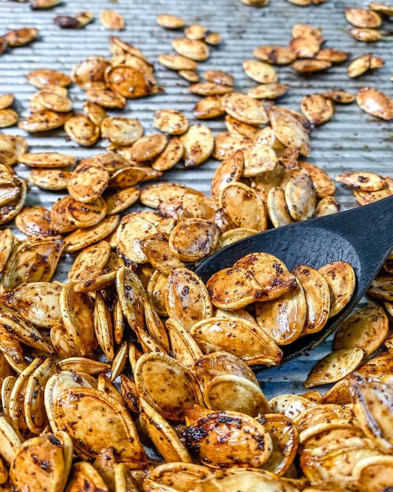 Spicy Roasted Pumpkin Seeds