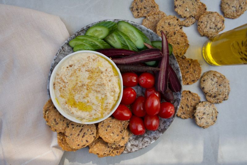 Hummus and Carrot Sticks