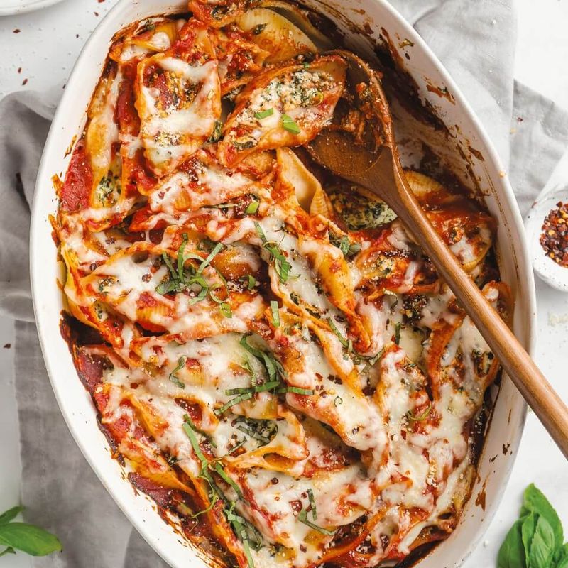 Spinach and Ricotta Stuffed Shells