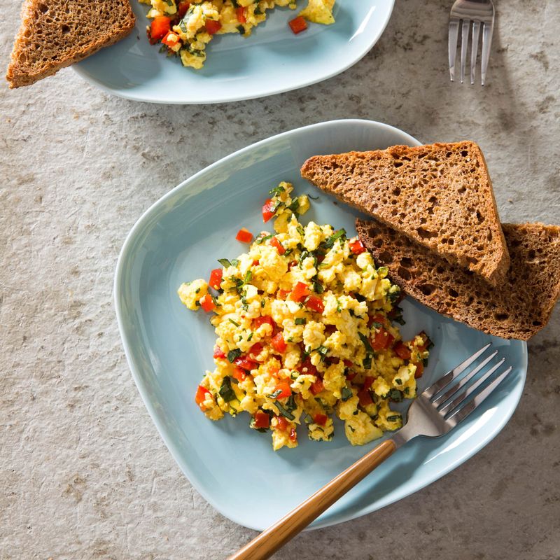 Tofu Scramble With Turmeric And Bell Peppers