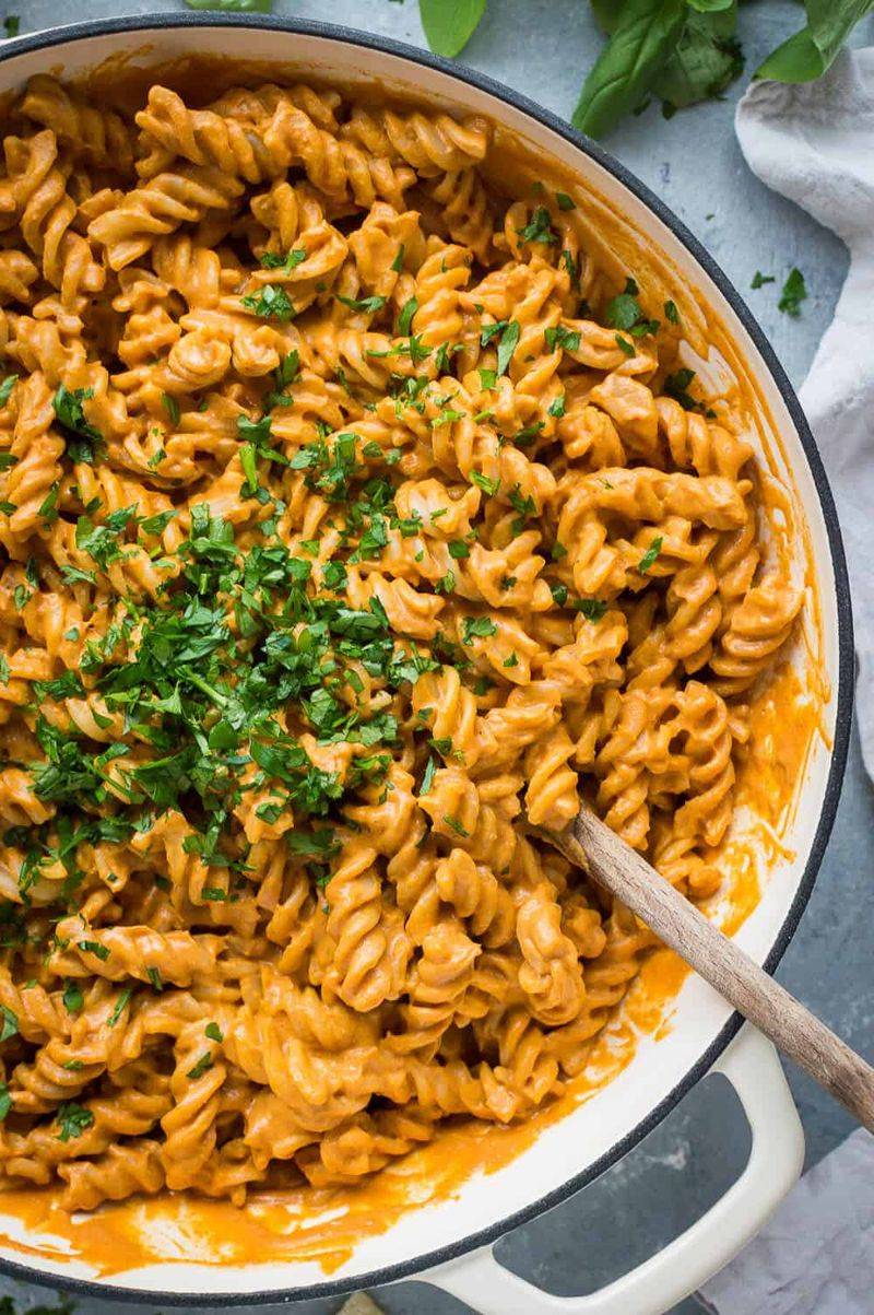 Creamy Roasted Red Pepper Pasta