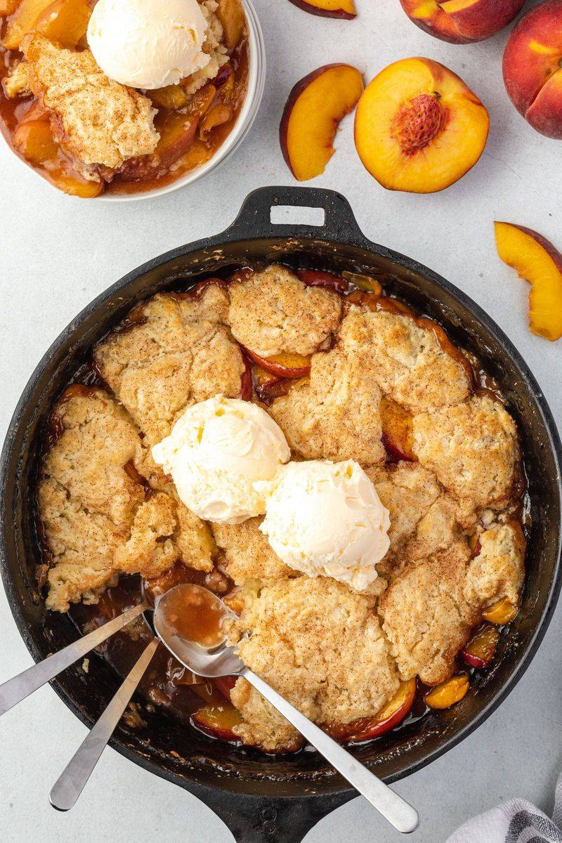 Homemade Peach Cobbler