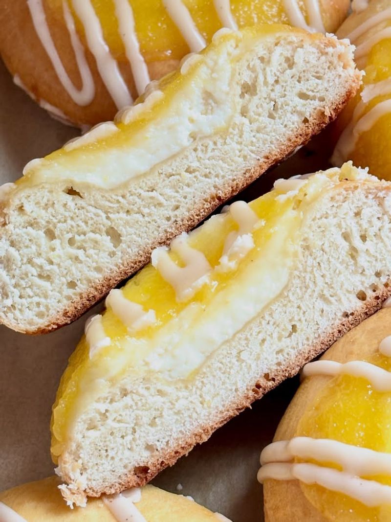 Lemon Curd and Brie Sandwich