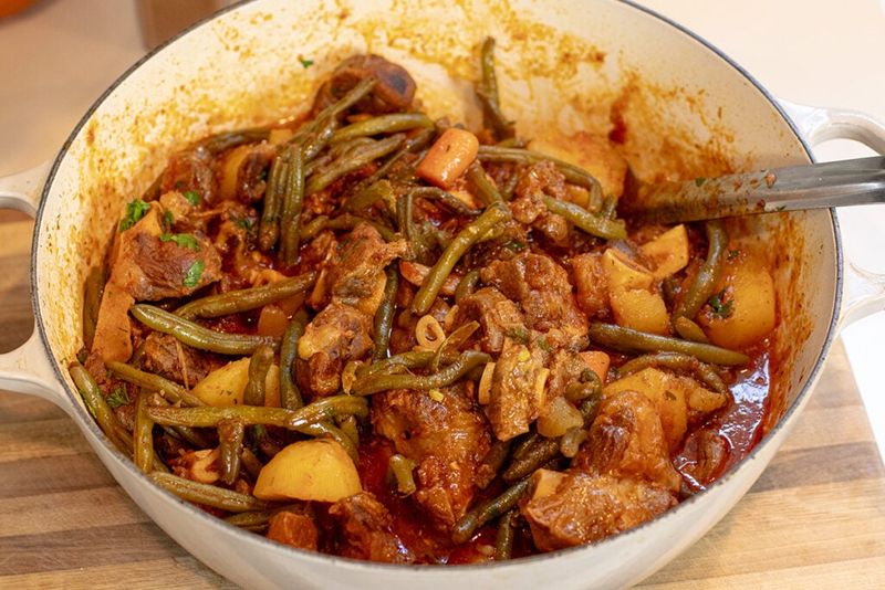 Arnaki me Fasolakia (Lamb with Green Beans)