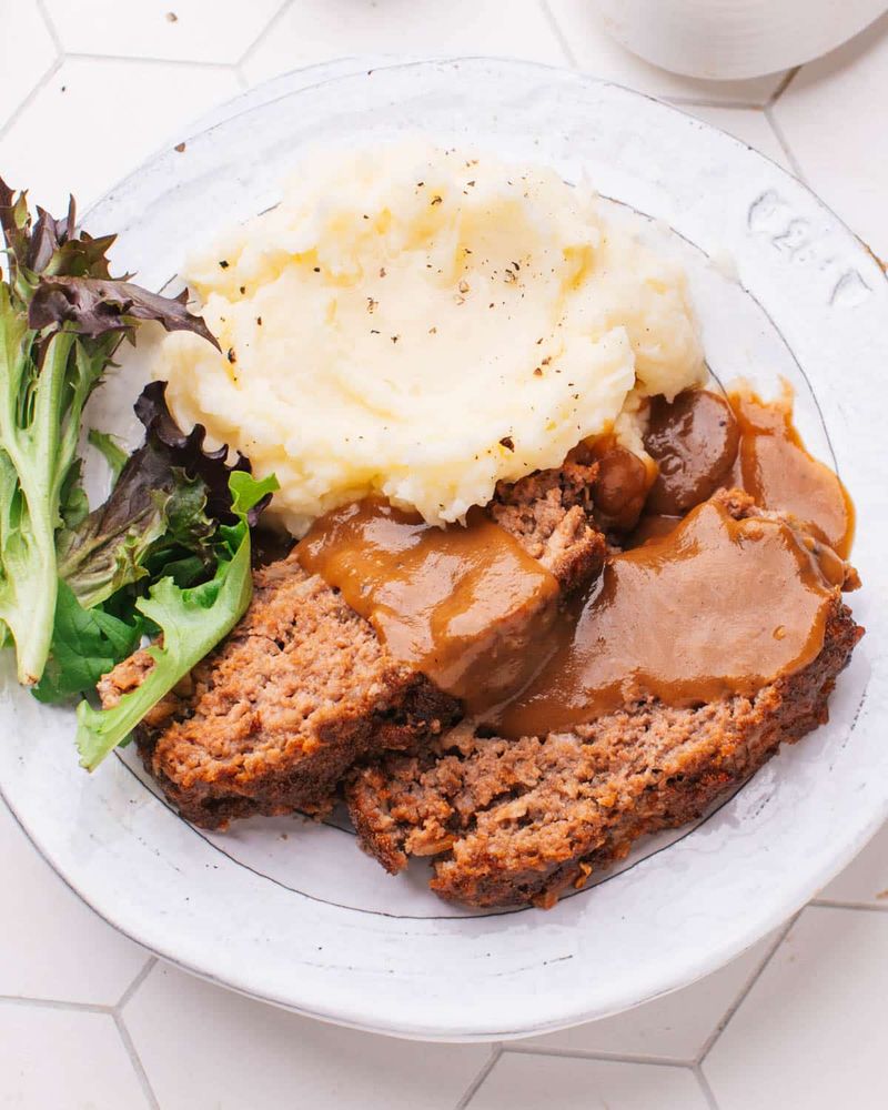 Meatloaf with Brown Gravy