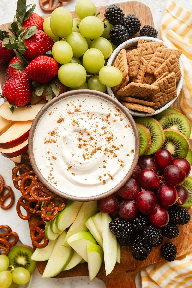 Apple Slices with Cinnamon Yogurt Dip