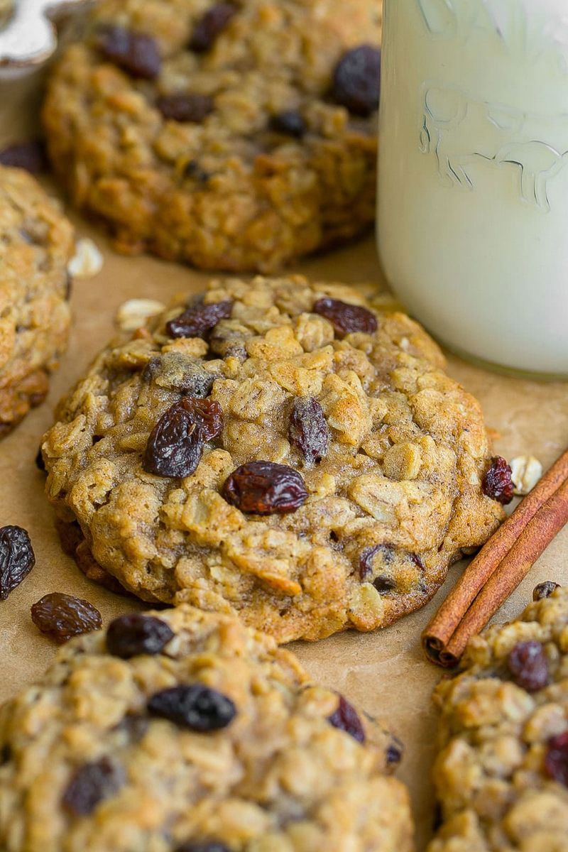 Old-Fashioned Oatmeal Raisin Cookies