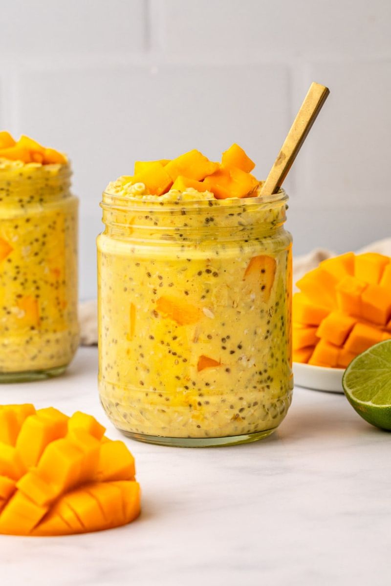 Overnight Oats With Chia Seeds And Mango