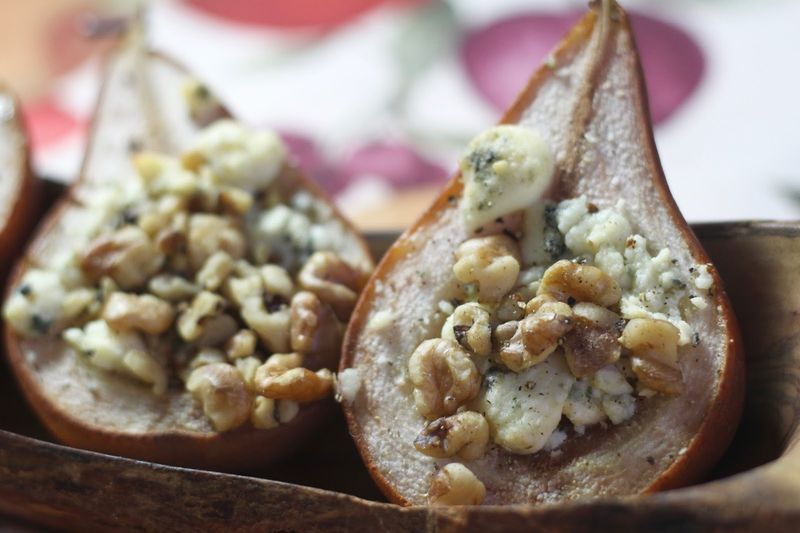 Blue Cheese and Walnut Popcorn (France)
