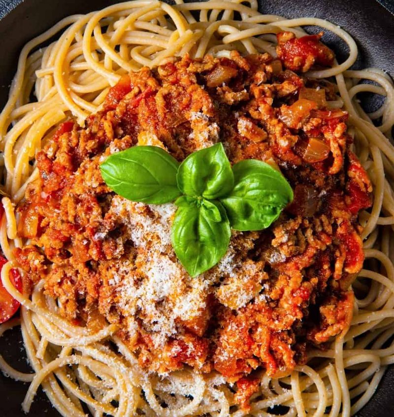 Whole Wheat Pasta with Turkey Meat Sauce