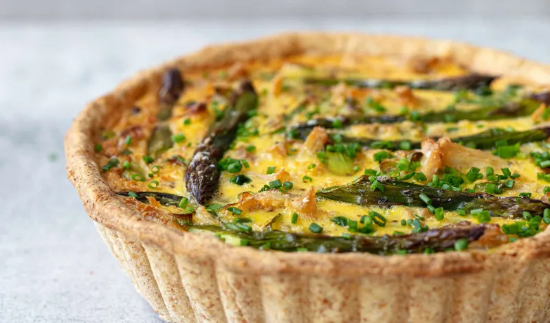 Chicken And Asparagus Quiche