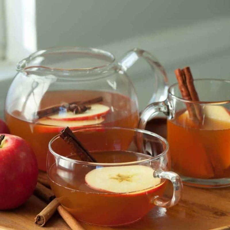Apple and Cinnamon Tea