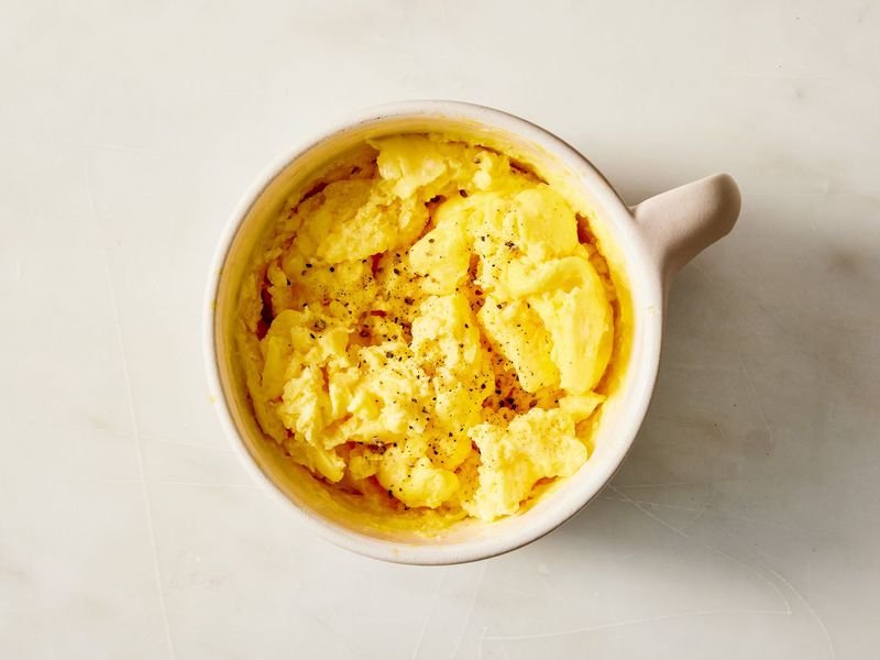 Microwaved Scrambled Eggs in a Mug