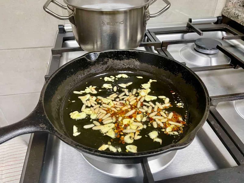 Do Not Overcook Garlic in the Sauce