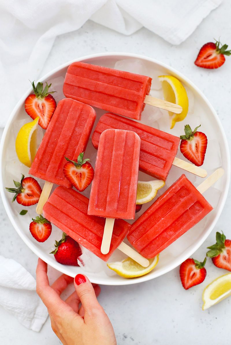 Strawberry Lemonade Ice Lollies
