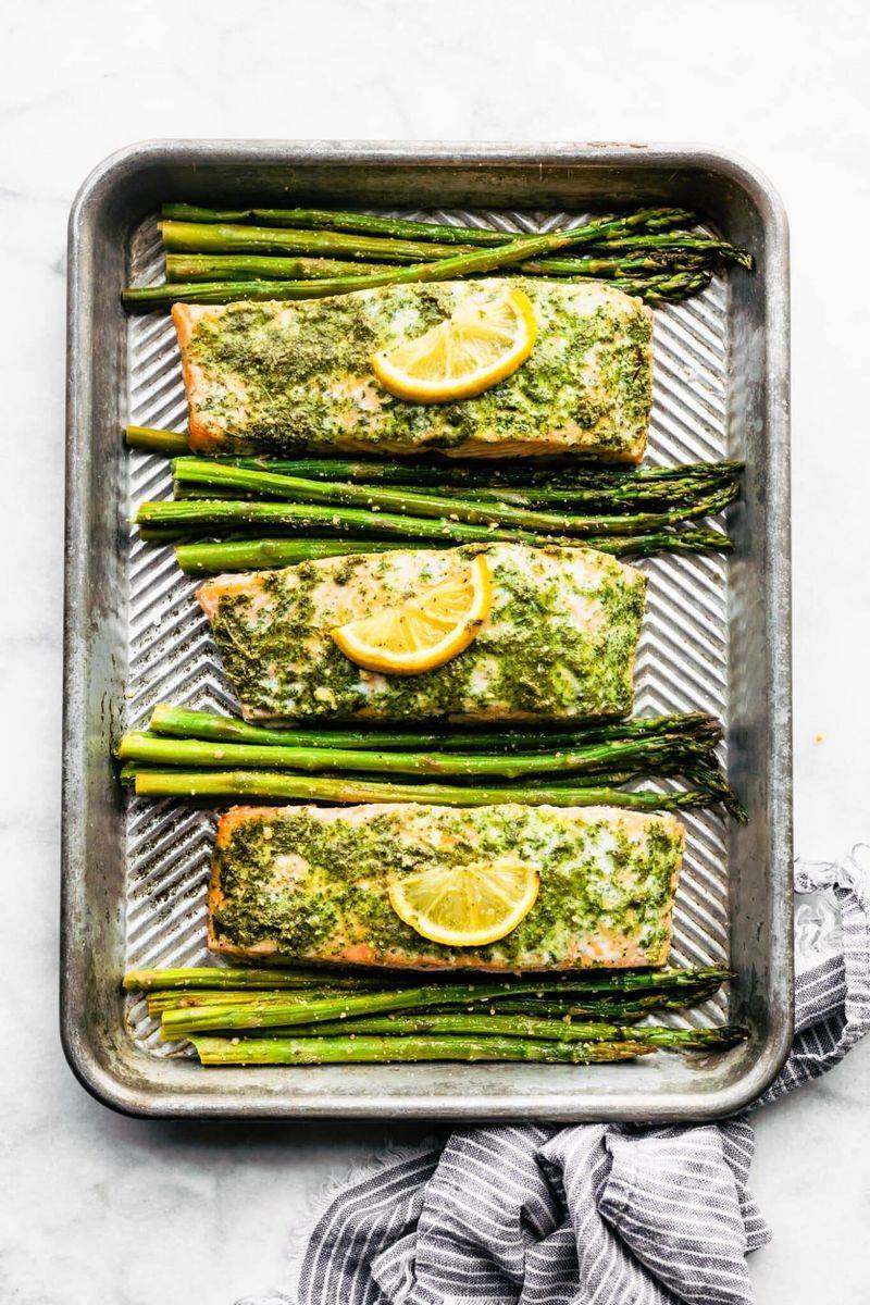 Lemon Herb Salmon With Asparagus and Leeks