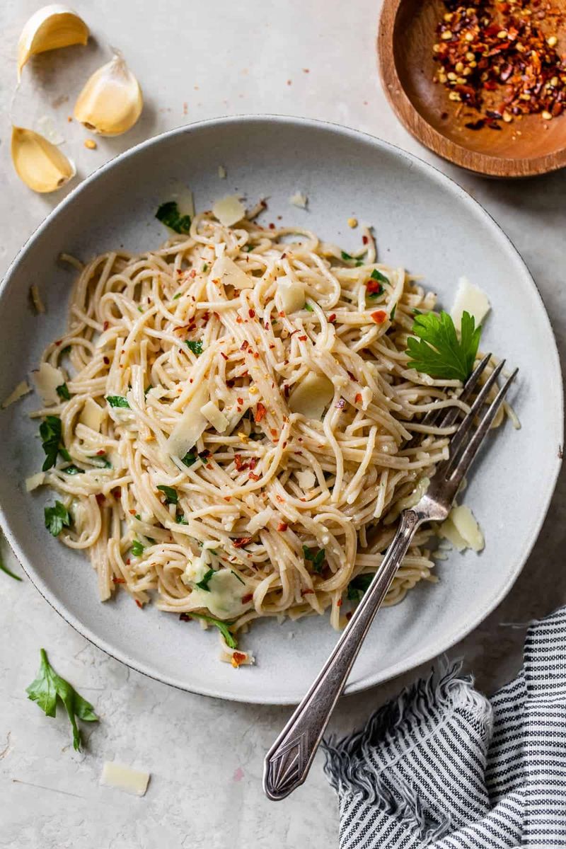 One-Pot Pasta with Garlic and Olive Oil