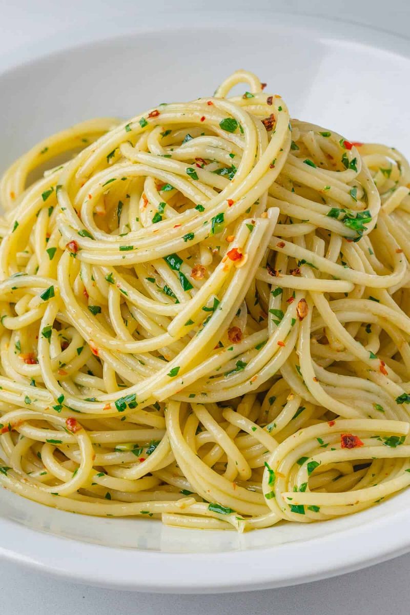 Italian Aglio e Olio (Garlic and Oil Pasta)