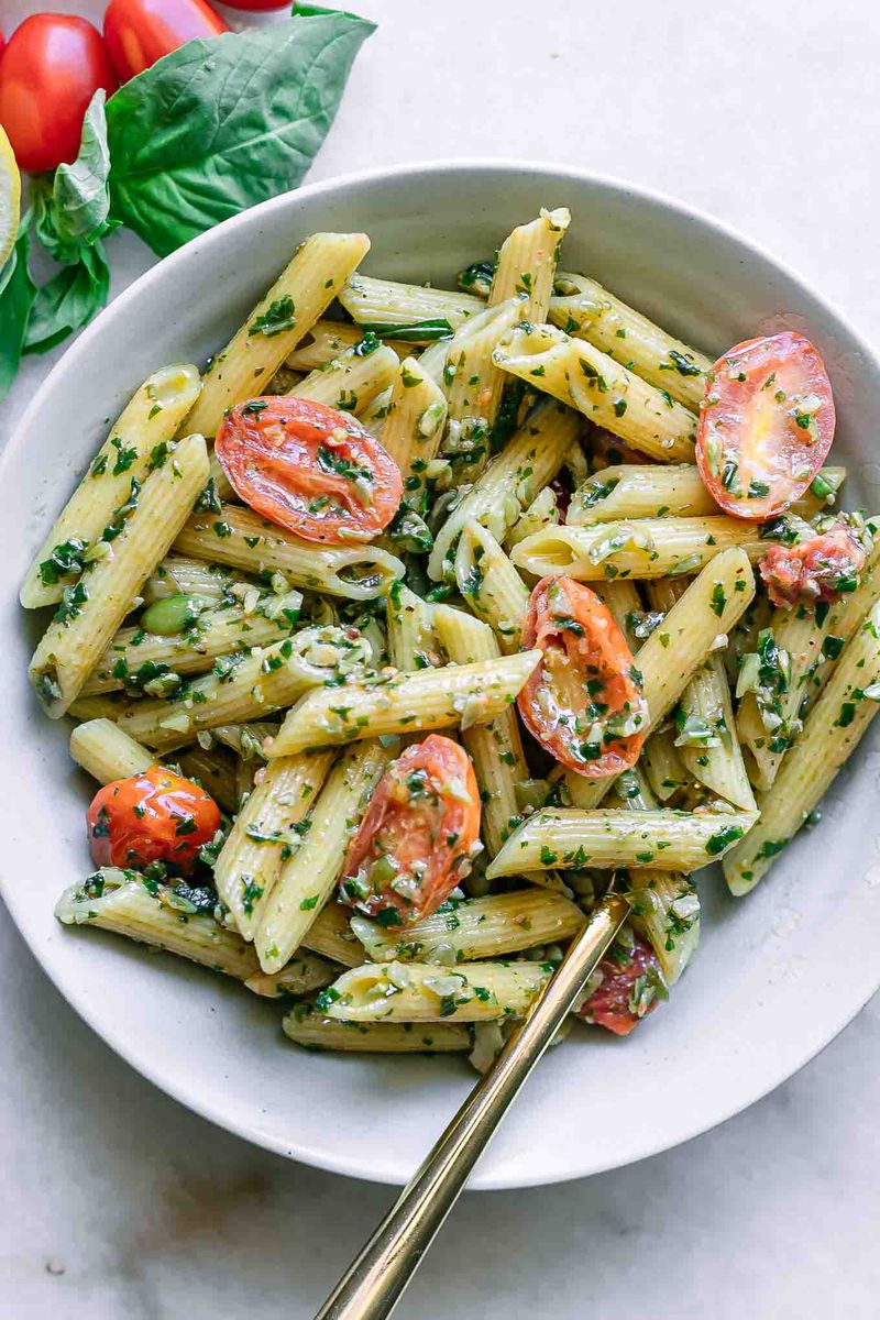Pesto Pasta with Cherry Tomatoes