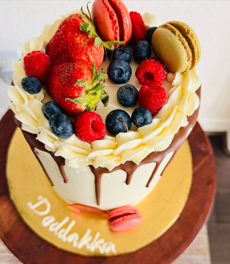 Drip Cake with Chocolate Ganache