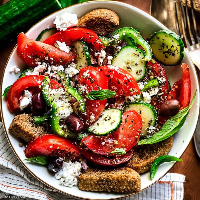 Classic Greek Salad (Horiatiki)