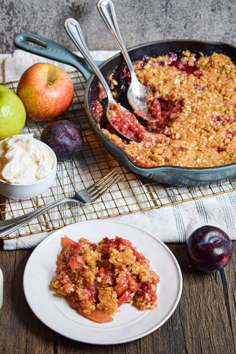 Damson and Vanilla Crumble