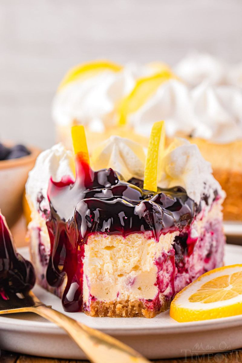 Lemon Blueberry Cheesecake Smoothie Bowl