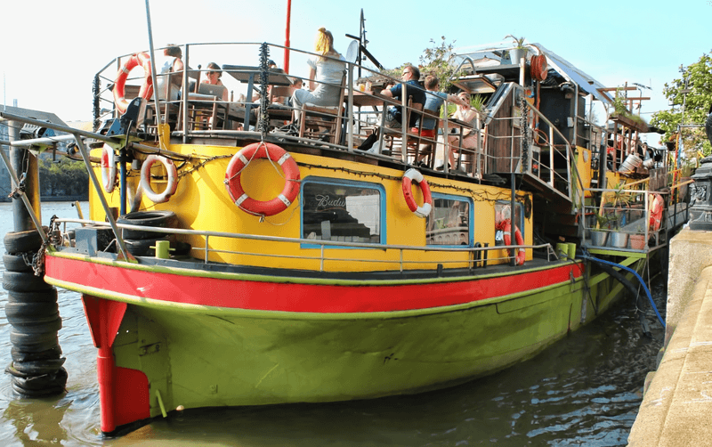 Tamesis Dock