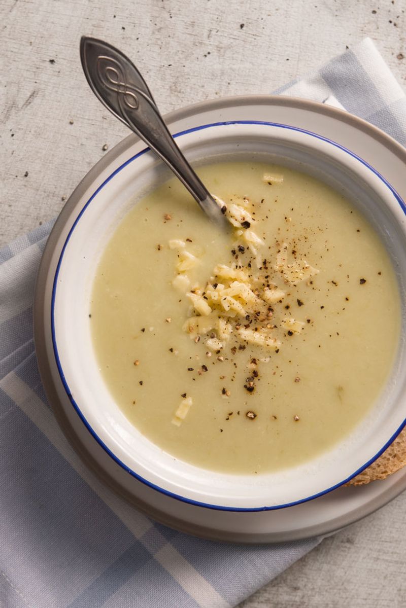 Cheesy Leek and Potato Soup