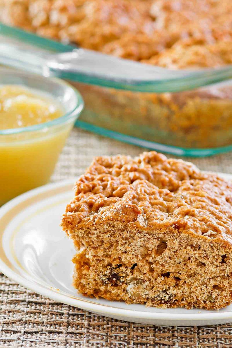 Applesauce Spice Cake