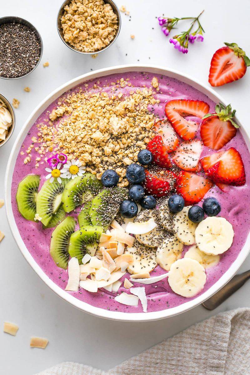 Smoothie Bowl Loaded with Superfoods