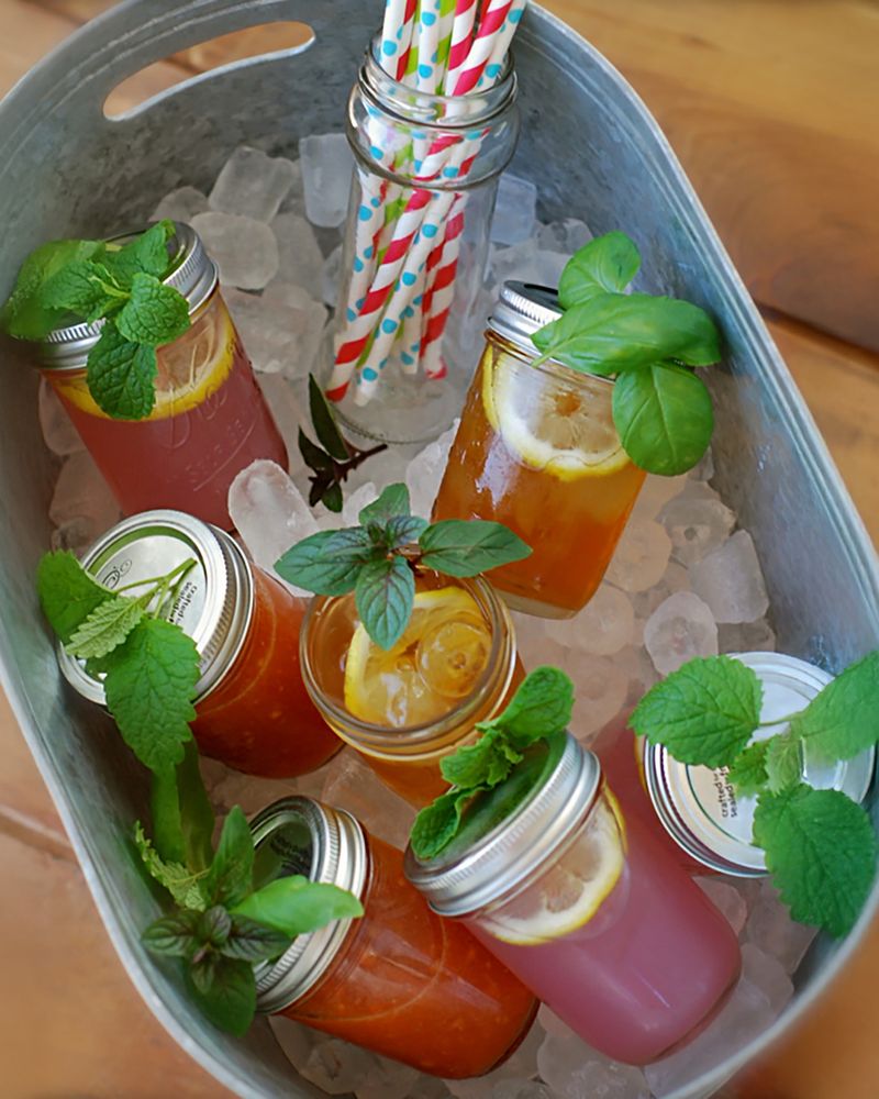 Homemade Lemonade in a Mason Jar
