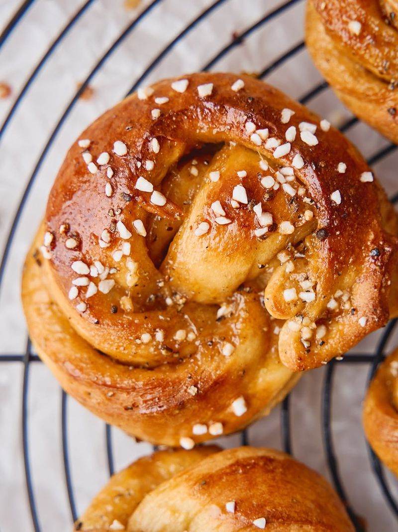 Cardamom Buns