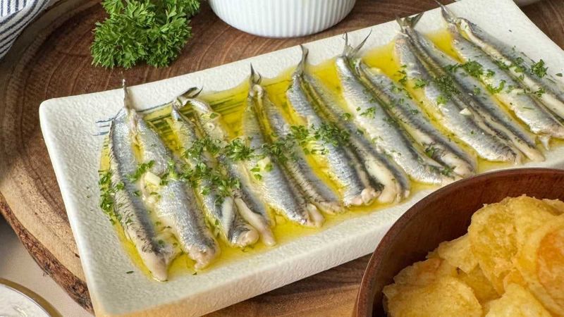 Boquerones en Vinagre (Anchovies in Vinegar)