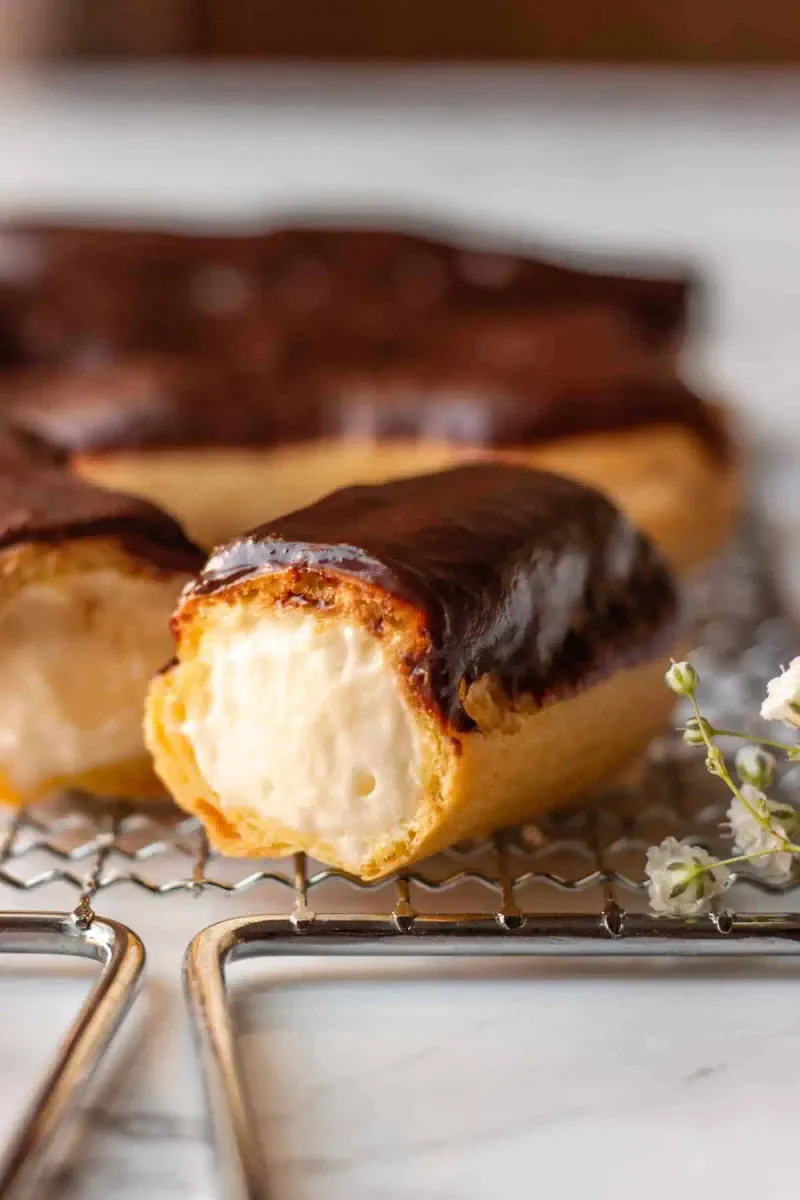 Chocolate Éclair