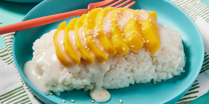 Sticky Rice Pudding with Mango