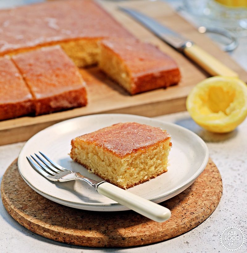 Lemon Drizzle Traybake