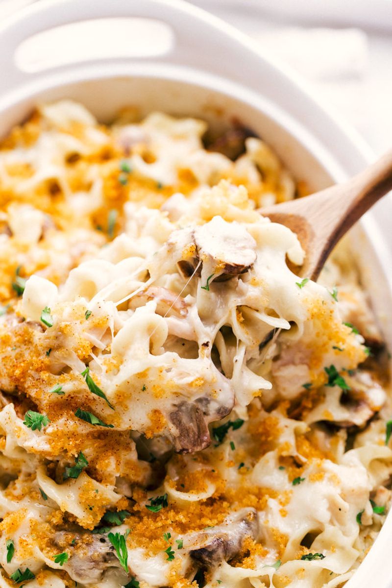 Creamy Chicken and Mushroom Pasta Bake