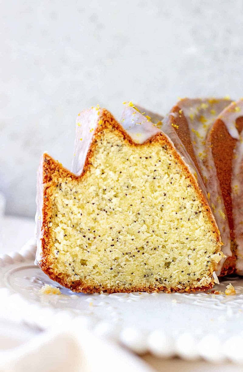 Poppyseed Cake