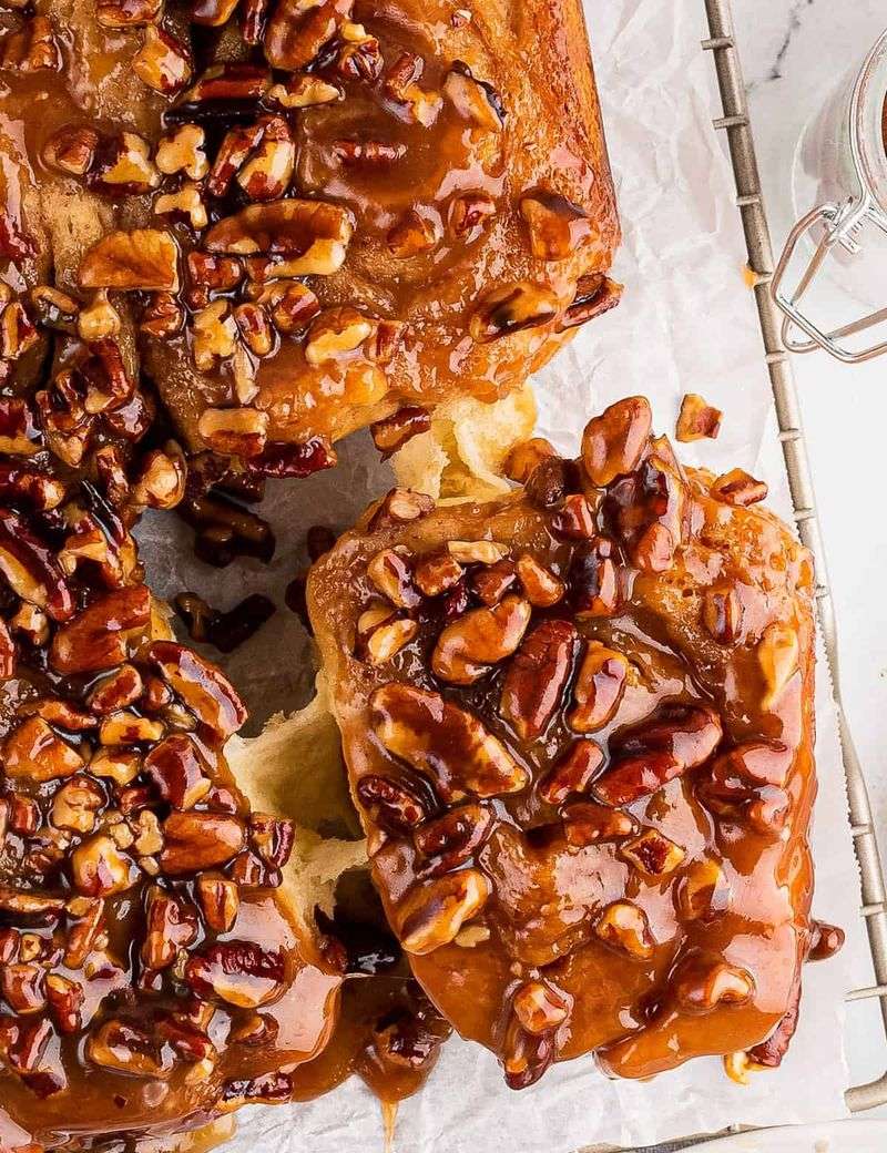 Brown Butter Pecan Overnight Rolls