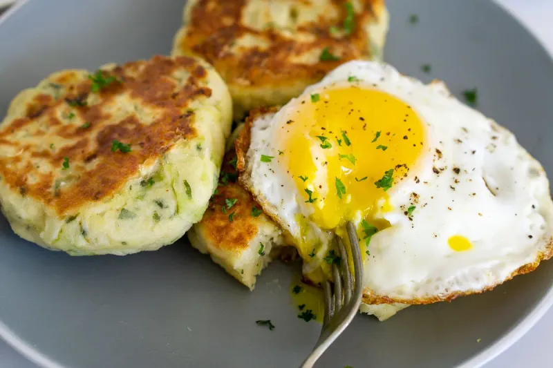 Bubble and Squeak Cakes With Fried Egg