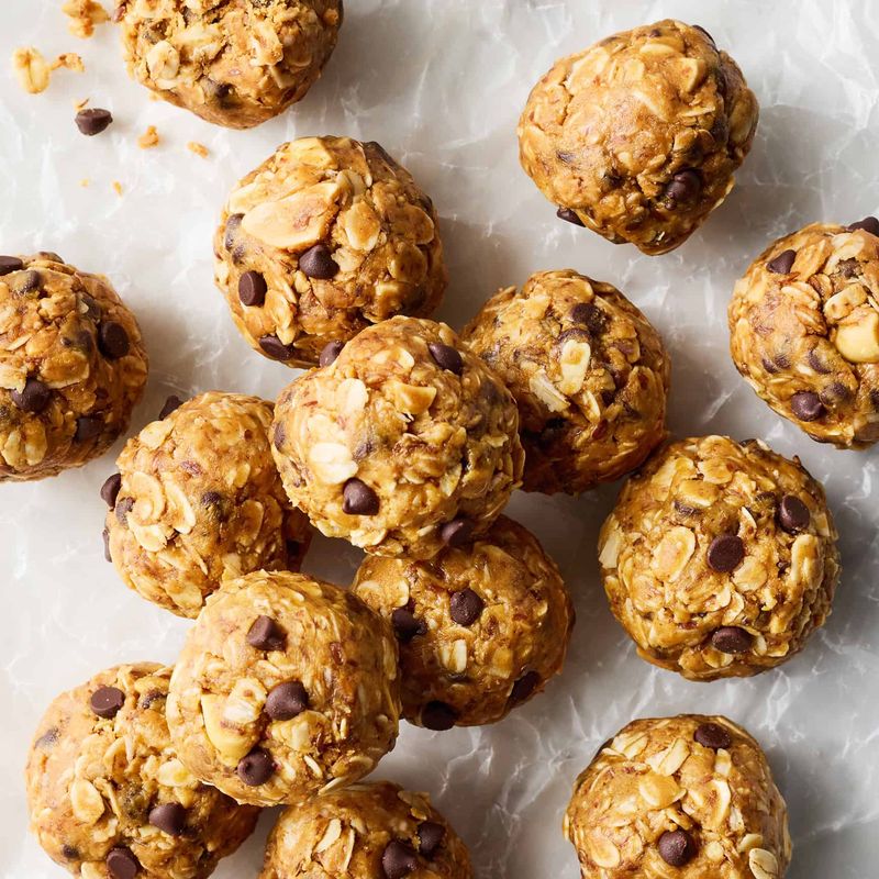 Energy Balls with Oats and Honey