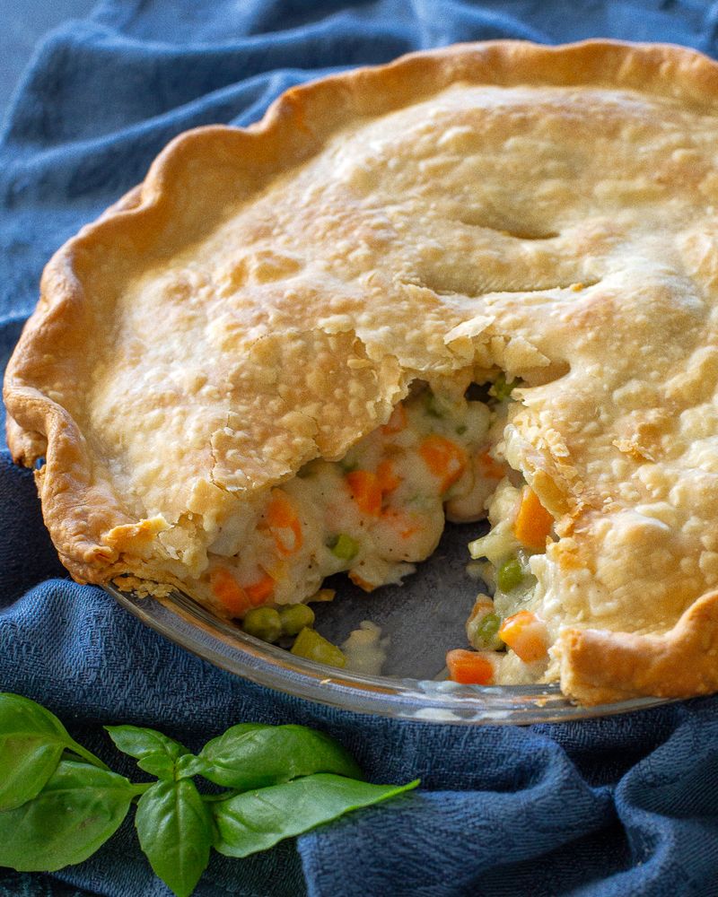 Chicken Pot Pie with Creamy Filling
