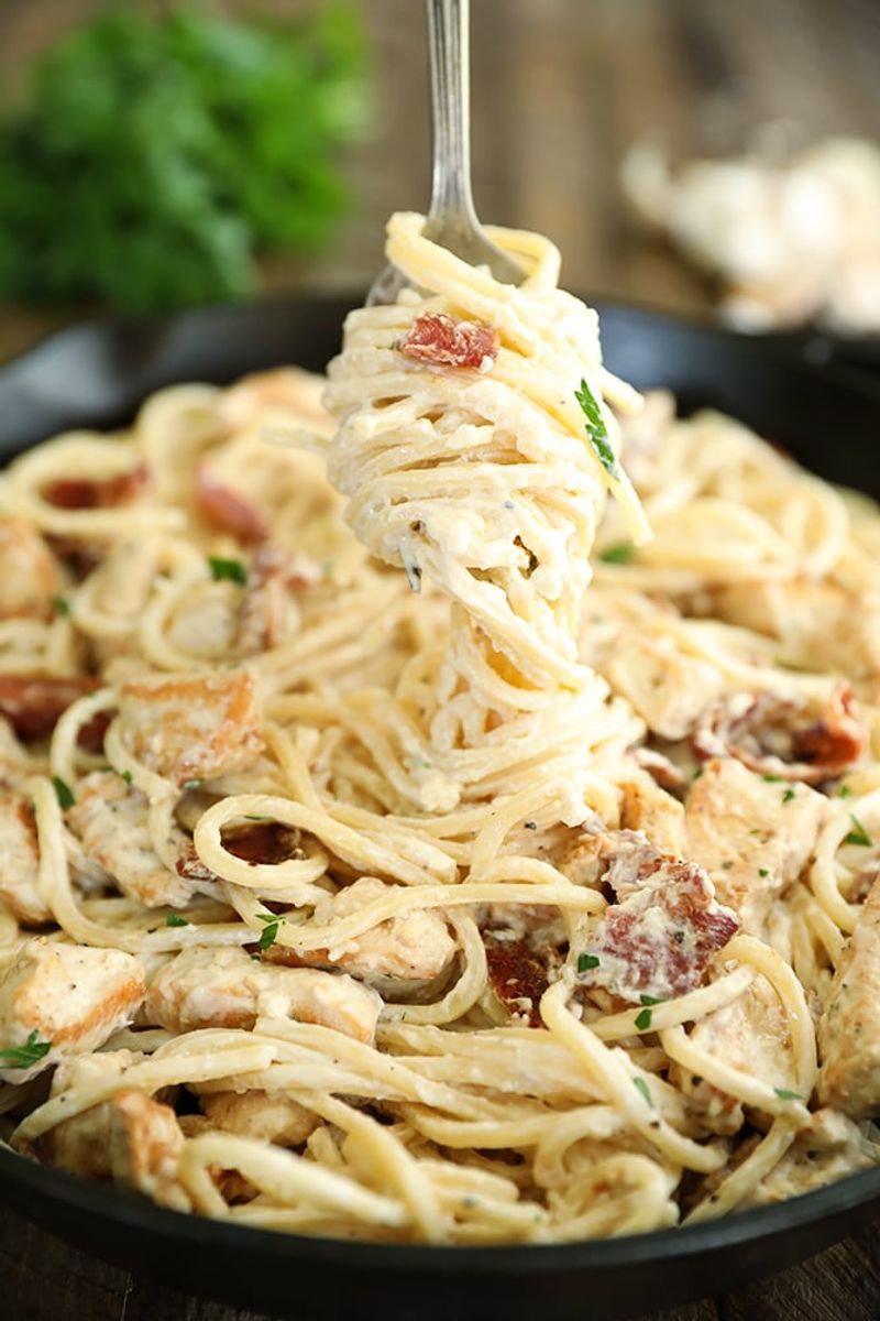 Creamy Chicken and Bacon Pasta
