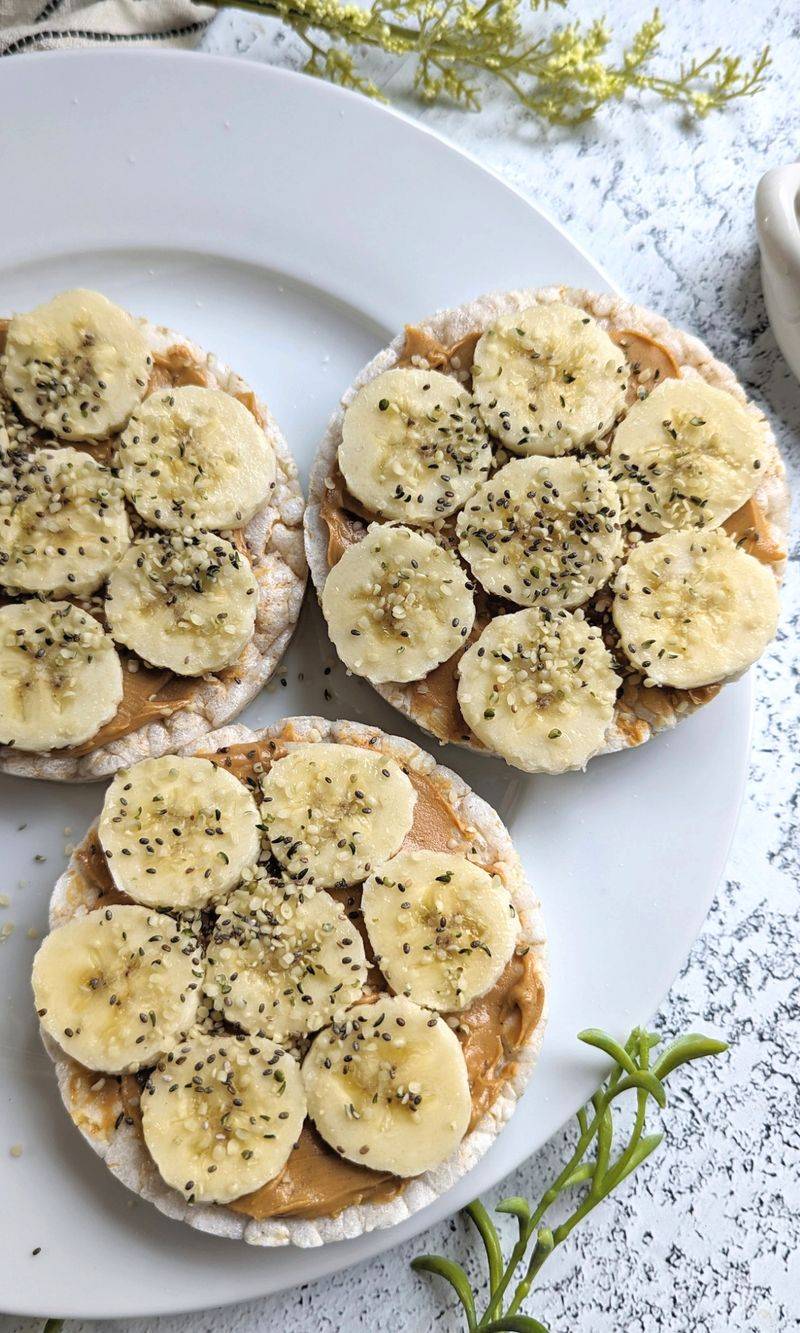 Rice Cakes With Nut Butter