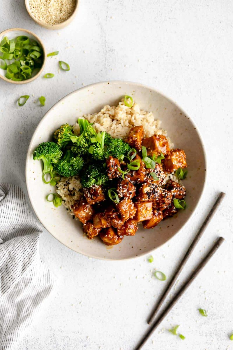 Sesame Ginger Tofu Rice Bowl