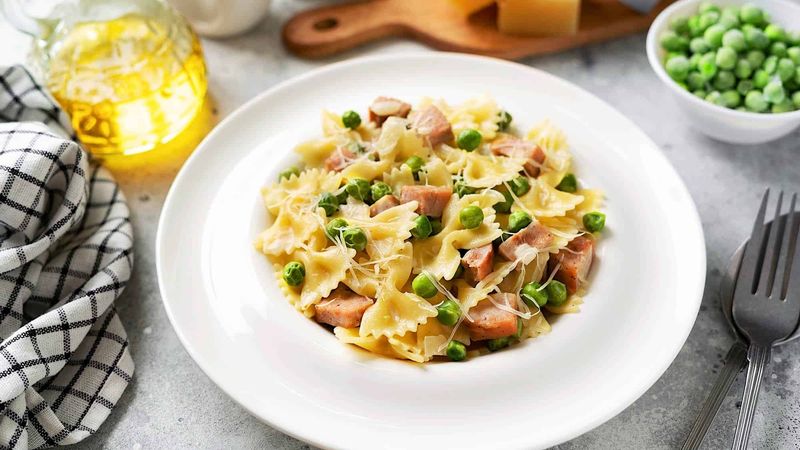 Pea and Ham Pasta with Mint