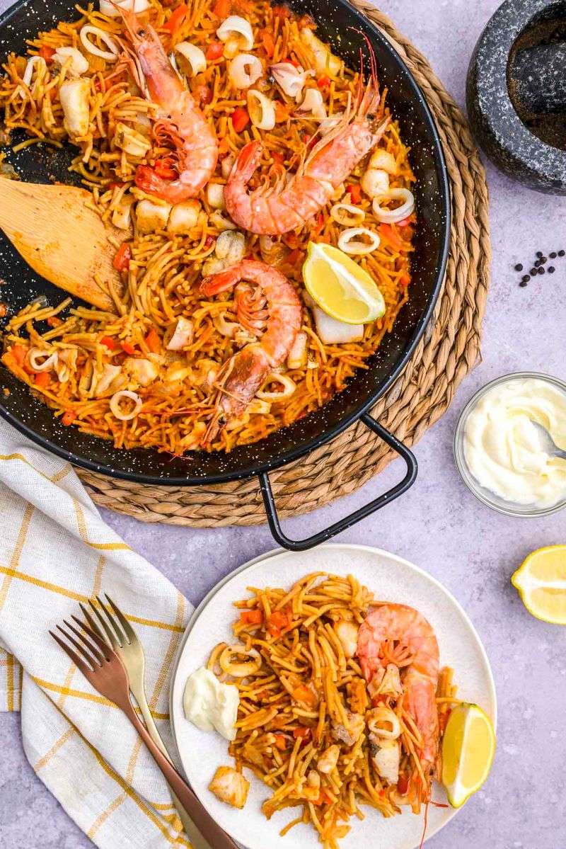 Fideuà (Spanish Noodle Paella)